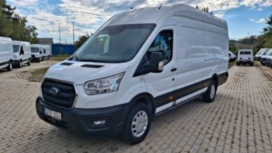 ايجار ميكروباص فورد للسفر والرحالات