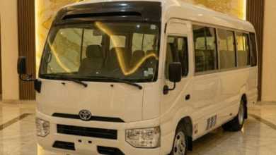 إيجار أتوبيس تويوتا كوستر 30 راكباً موديل 2026 للسفر والرحلات