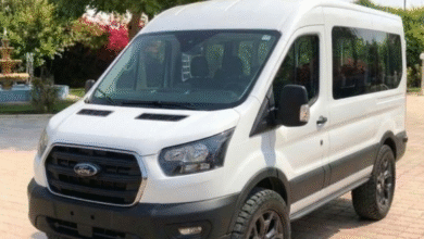 وحش الطرق الأوروبي.. إيجار ميكروباص فورد 14 راكب للسفر!